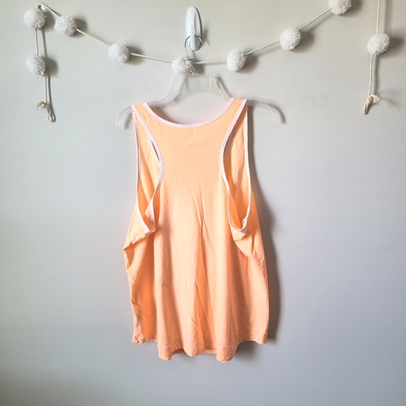 Old Navy Orange Pineapple Graphic Tank Top Size XL - Picture 5 of 7